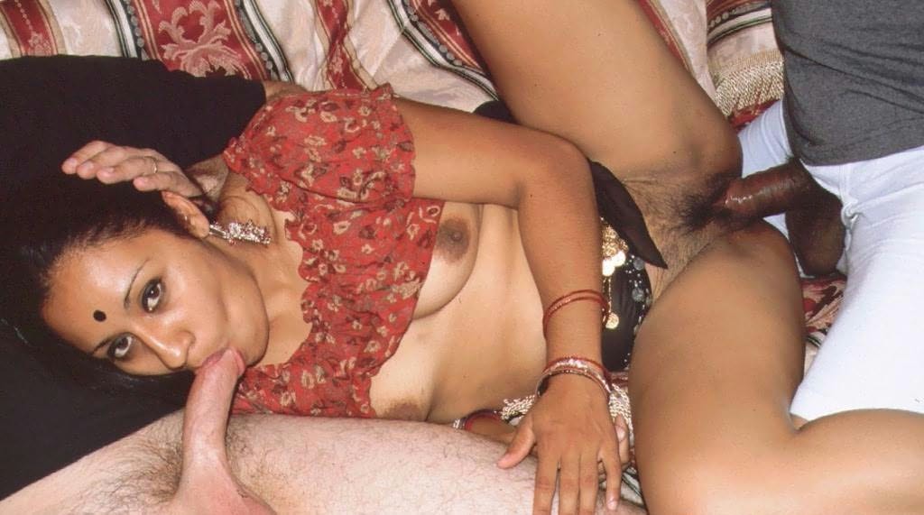 Lewd Indian model wetting cocks and taking them in her gap before she gets ...
