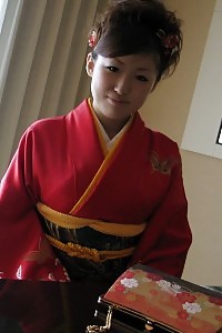 Japanese Chick Aki Proudly Displays Off Her Smooth Body And Hairy Attractive Pussy