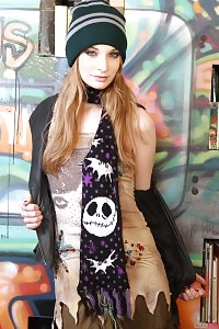 Annabelle Lee And Ela Darling Research Each Other